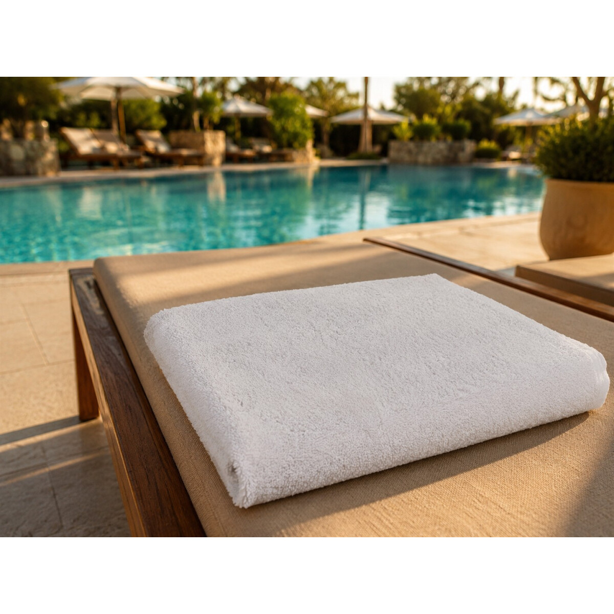 Handtuch 50x100 cm Wei&szlig; &ndash; Walkfrottier Hotelqualit&auml;t 500 g/m&sup2; Baumwolle