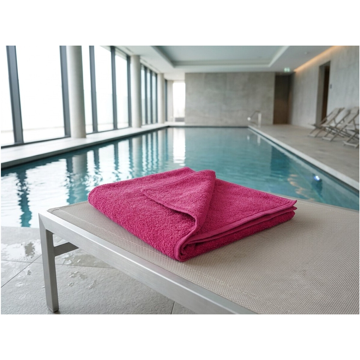 Duschtuch 70 x 140 cm Magenta 100 % Baumwolle 400 gm&sup2; weich und saugstark